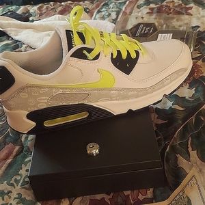 Nike air max 90 White/Black/Pure Platinum/Volt